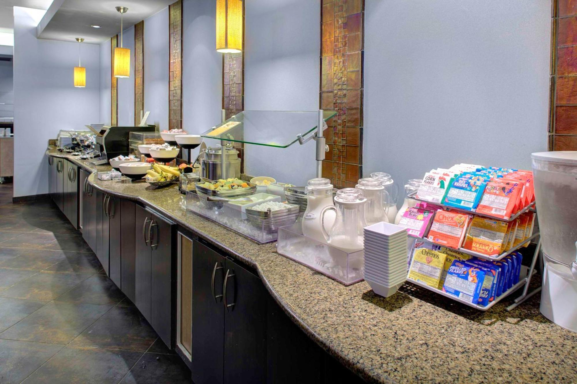 Hotel Hyatt House Shelton Extérieur photo